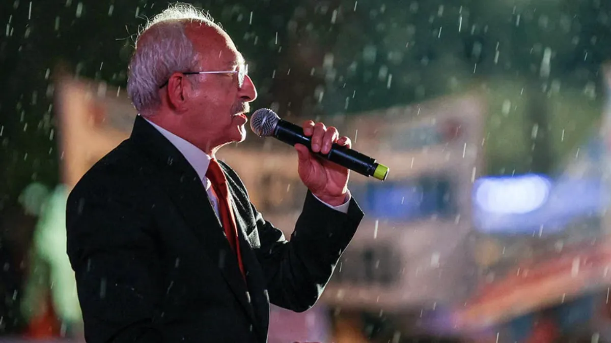 Kılıçdaroğlu, miting electoral în vestă antiglonț (sursa: Facebook/Kemal Kılıçdaroğlu)