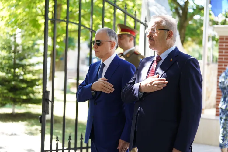 Dîncu, dat afară din Guvern pentru declarațiile pro-Rusia, susține umbrela nucleară a Franței Foto: Facebook