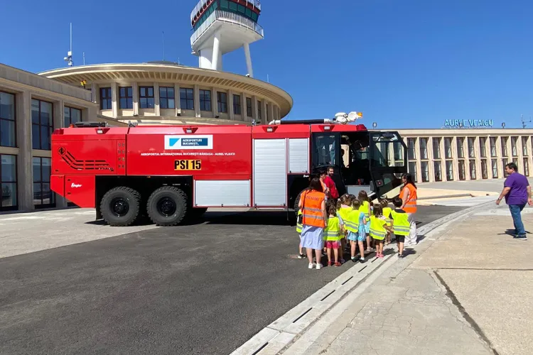 Cum se fură din Aeroportul Băneasa (sursa: Facebook/Bucharest Airports)