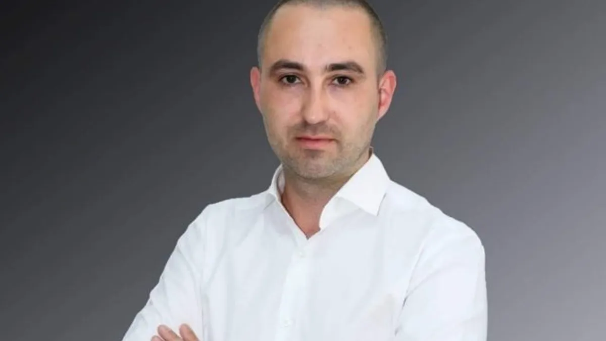 După ce la OSIM a apărut un șef nou, Marian Șerbănescu, de la PSD, instituția a cumpărat un iPhone nou și foarte scump Foto: Facebook