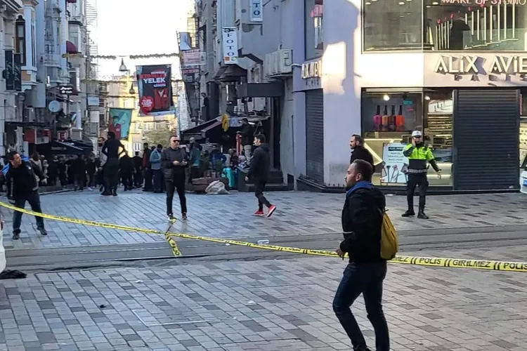 Atentat devastator la Istanbul, morți, răniți (sursa: captură video Twitter)