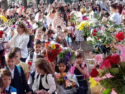 Cum au explodat „bursele” elevilor în anul electoral 2024  Foto: Liceul Dante Alighieri