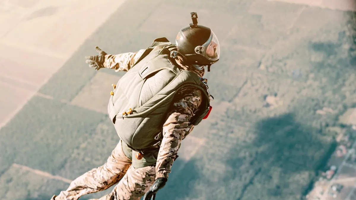 Ministerul Apărării ar fi rămas fără bani de salarii și pensii Foto: Facebook MApN