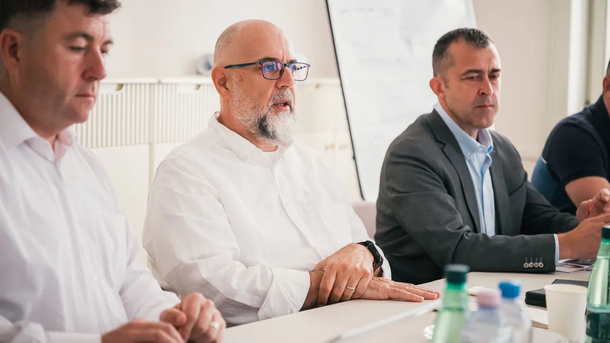 Kelemen Hunor vrea amenzi uriașe pentru cetățenii care sunt lipsiți de respect față de funcționari Foto: Facebook