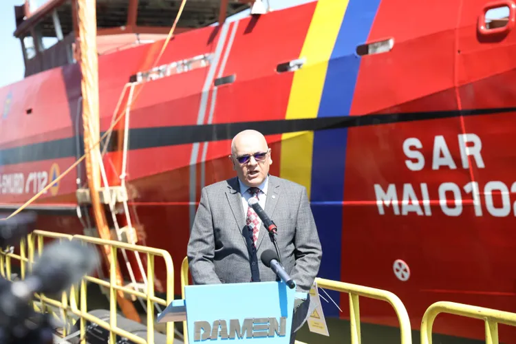 După articolul DeFapt.ro despre navele IGSU noi nefolosite, MAI susține că a găsit soluția: va transfera comandanți de la Poliția de Frontieră (sursa: Facebook/IGSU - Inspectoratul General pentru Situatii de Urgenta, Romania)