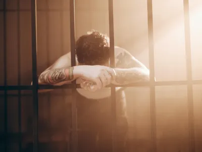 Femicidul, proiectul de lege trece de Senat (sursa: Pexels/Wolrider YURTSEVEN)