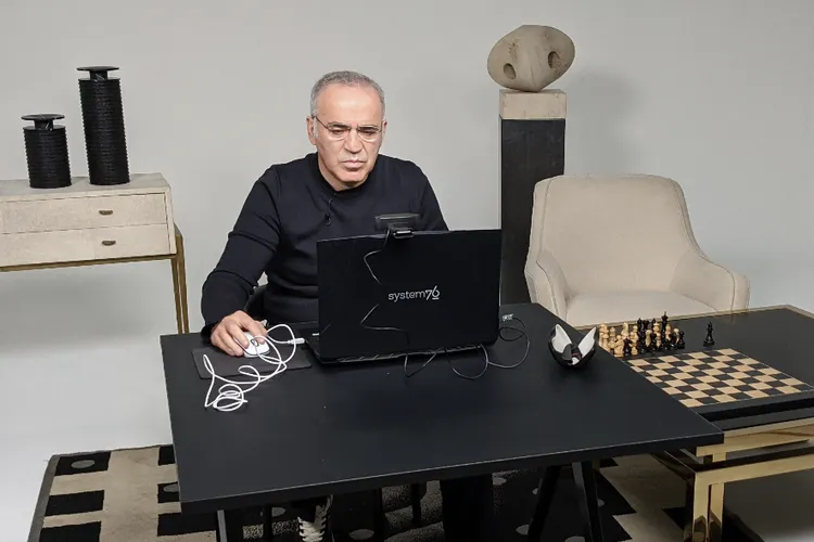 Kasparov: SUA vor Ucraina predată Rusiei (sursa: Twitter/Garry Kasparov)