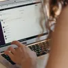 TikTok creează dependență prin felul în care a proiectat interfața, arată o investigație a Comisiei Europene