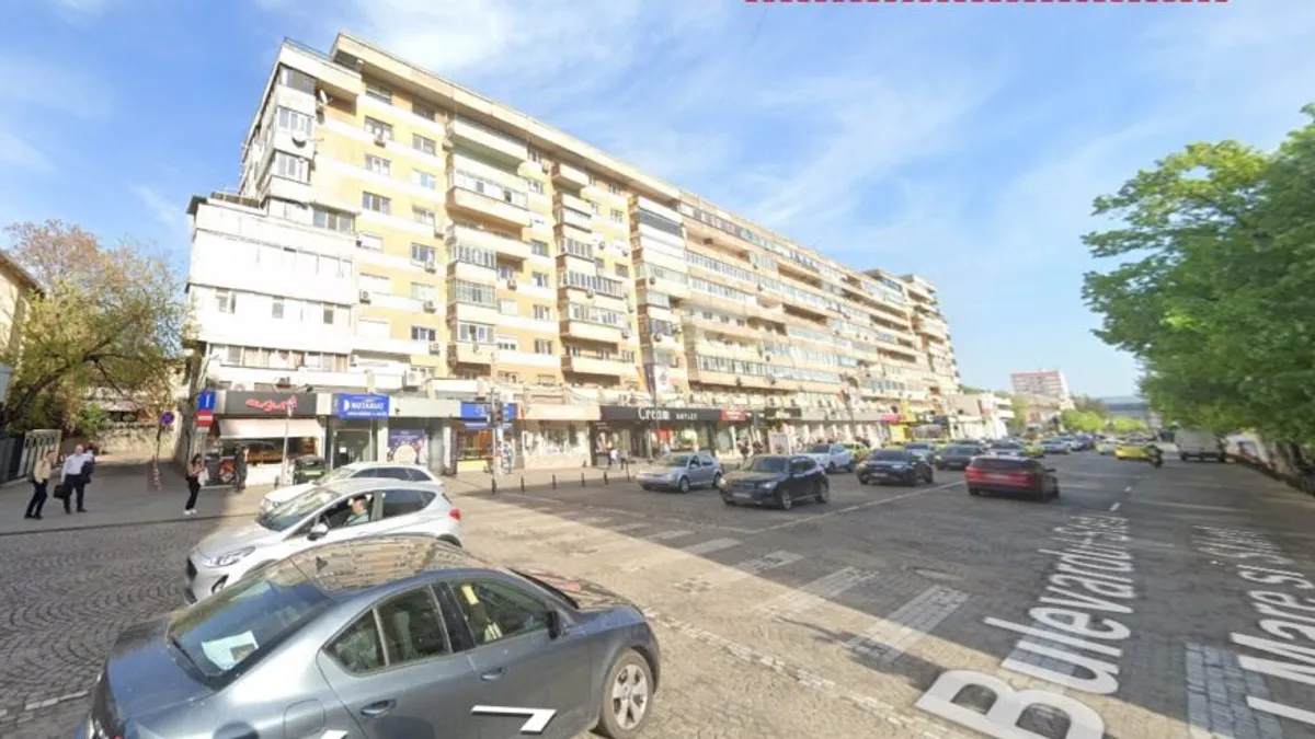 Apartamente goale în centrele marilor orașe (sursa: maps.google.com)