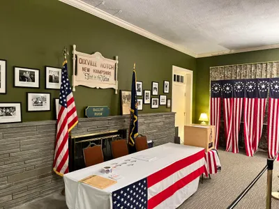 Trump-Harris, egalitate în localitatea Dixville Notch (sursa: Facebook/Dixville Votes)