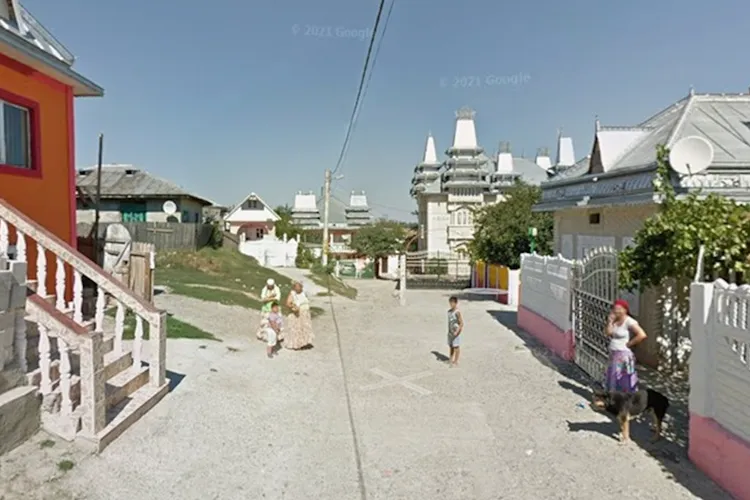 Palat cu turnulețe, superofertă de la ANAF: sub 60.000 de euro (sursa: Google Maps)