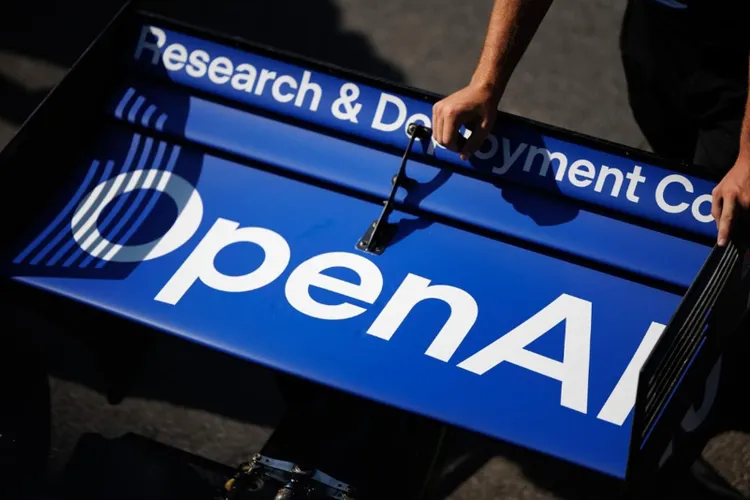 ChatGPT, folosit de persoane cu gânduri suicidare (sursa: Facebook/OpenAI)