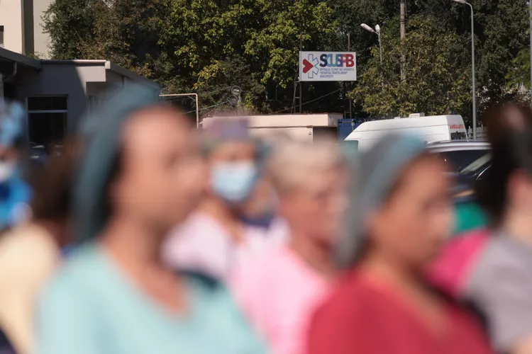 Tratamentul pacientului nu poate fi întrerupt (sursa: Inquam Photos/George Călin)