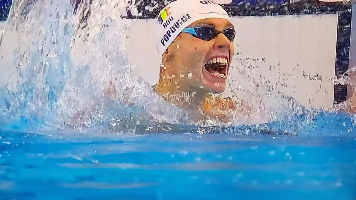 David Popovici, aur mondial la Singapore (sursa: Facebook/David Popovici)