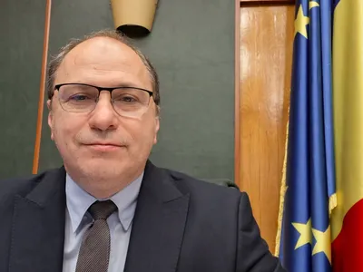 Ministrul Educației cere ca profesorii să fie mai exigenți cu elevii, dar nu are soluții pentru problemele cadrelor didactice