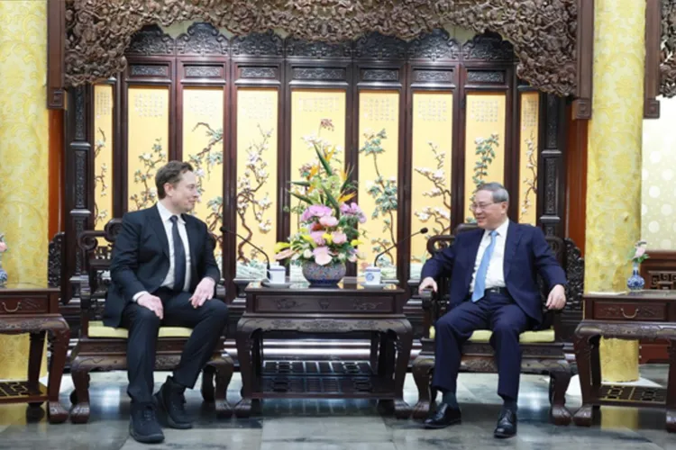 Musk, o figură adorată în China (sursa: mfa.gov.cn)