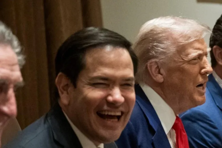 Donald Trump cere denunțarea atitudinilor anti-creștine (sursa: Facebook/The White House)