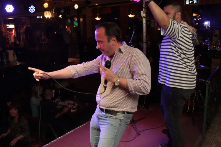 Câciu îl insultă pe omul lui Bolojan fiindcă a procurat autoutilitare Foto: Yellow Club