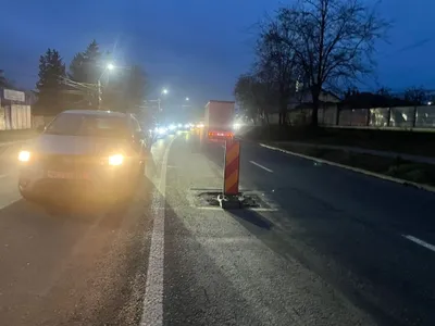 Semnalizare periculoasă, ignorată de autorități (sursa: ziaruldeiasi.ro)