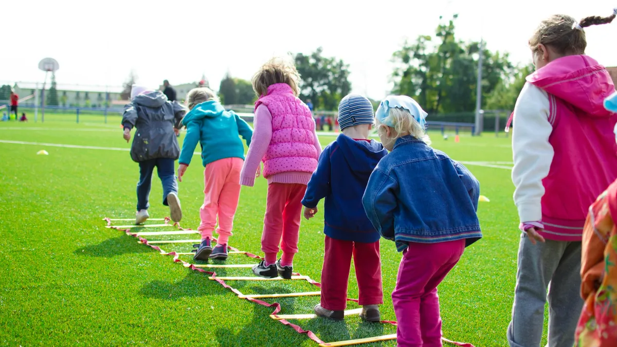 Cât se plătește pe alocațiile copiilor (sursa: Pexels/Lukas)
