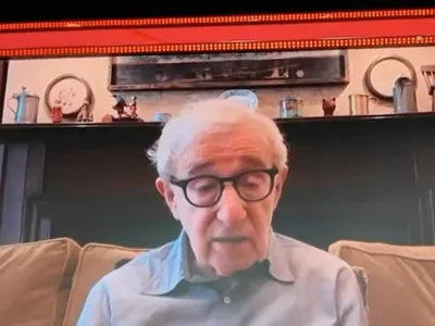 Ucraina denunță gestul lui Woody Allen (sursa: YouTube/METRO TV)