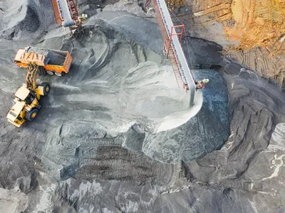 Mine românești, redeschise cu ajutorul UE: nu se va extrage cărbune, ci grafit și cupru
