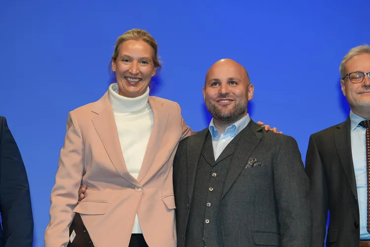 AfD salută viziunea apocaliptică a lui Trump (sursa: Facebook/Markus Frohnmaier - AfD)