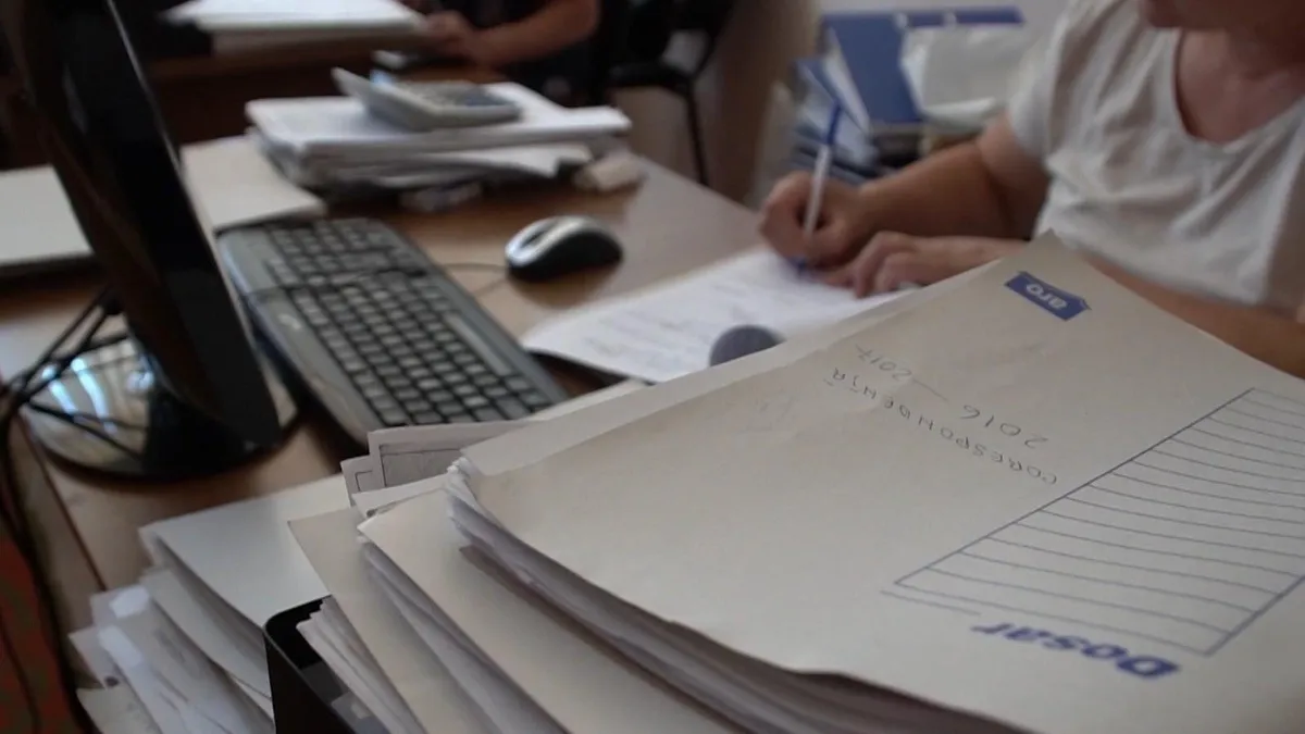 Birocrație dusă la absurd la primărie (sursa: ziaruldeiasi.ro)