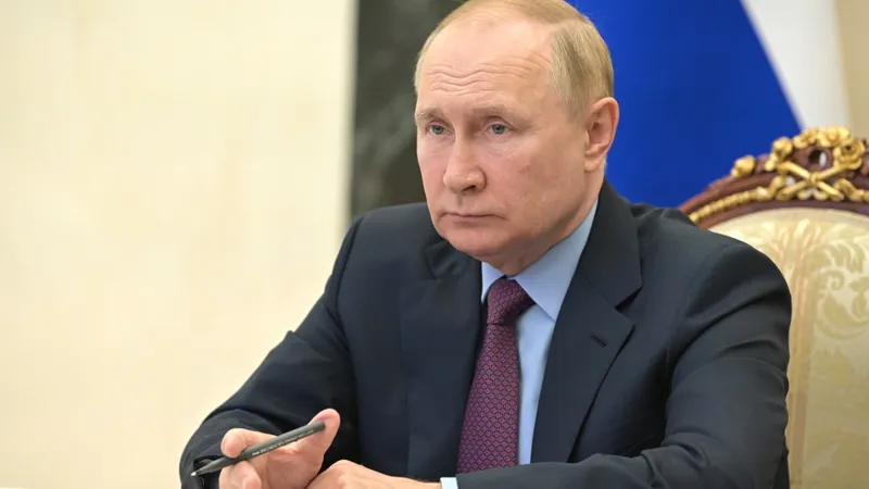 Putin joacă iar cartea responsabilității nucleare (sursa: kremlin.ru)