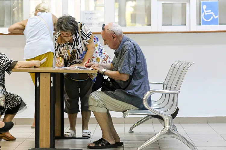 Cât este pensia medie ca procent din salariul mediu Foto: Inquam/Malina Norocea