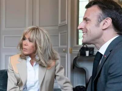 Brigitte Macron, acuzată că e bărbat (sursa: Facebook/Emmanuel Macron)