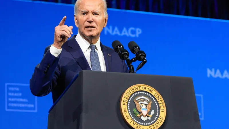 Biden aprobă minele antipersonal pentru Ucraina (sursa: Facebook/Joe Biden)