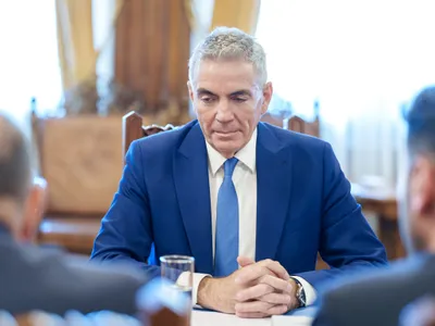 Firma vicepremierului Anastasiu, mită la ANAF (sursa: Facebook/Dragos Anastasiu)