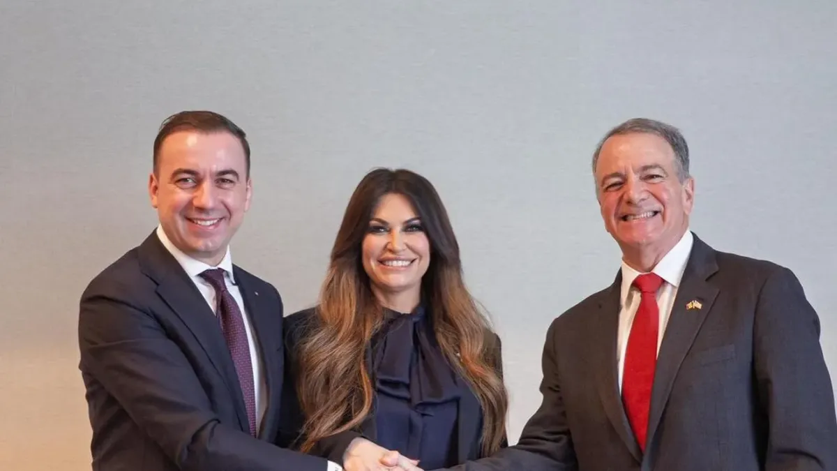Ambasadoarea Guilfoyle, ex-ministrul PSD Ivan și ambasadorul SUA în România, David Nirenberg