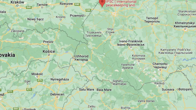 Bază comună NATO Lvov - rachete rusești (sursa: Google maps)