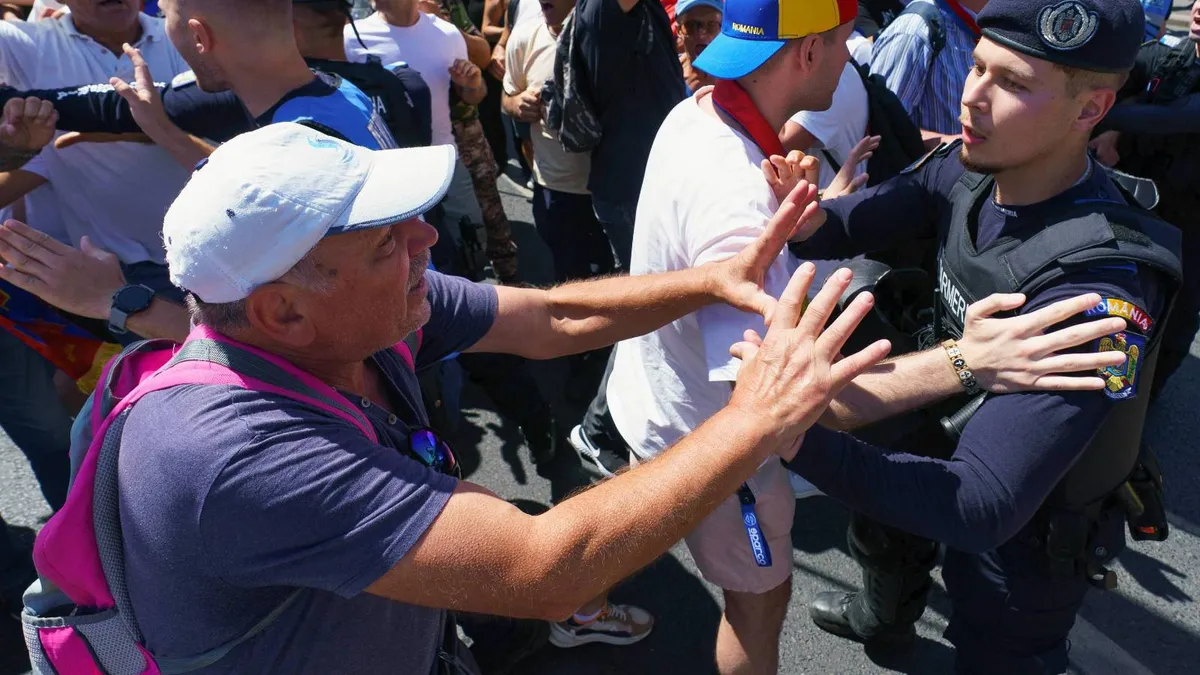Amenzi pentru protestele anti-guvernamentale ale "suveraniștilor" (sursa: Inquam Photos/Tudor Pană)