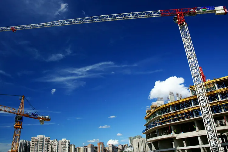 Datoriile dezvoltatorilor depășesc 35 de miliarde de lei, iar insolvențele se înmulțesc (sursa: Pexels/Engin Akyurt)