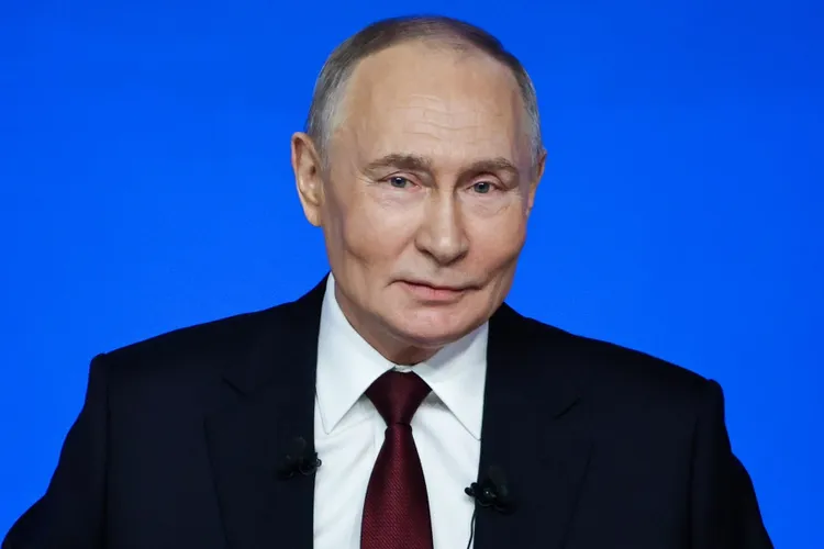 Putin legalizează oprirea comunicațiilor (sursa: kremlin.ru)