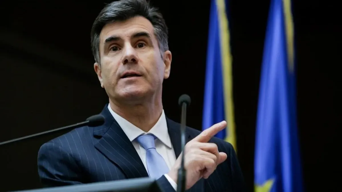 Croitoru, consilier al guvernatorului BNR, desființează taxa de solidaritate și pe autorul ei Foto: Inquam/George Calin