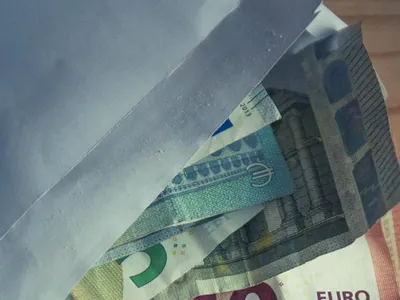 Friedrich Merz exclude majorări de impozite (sursa: Pexels/Markus Spiske)