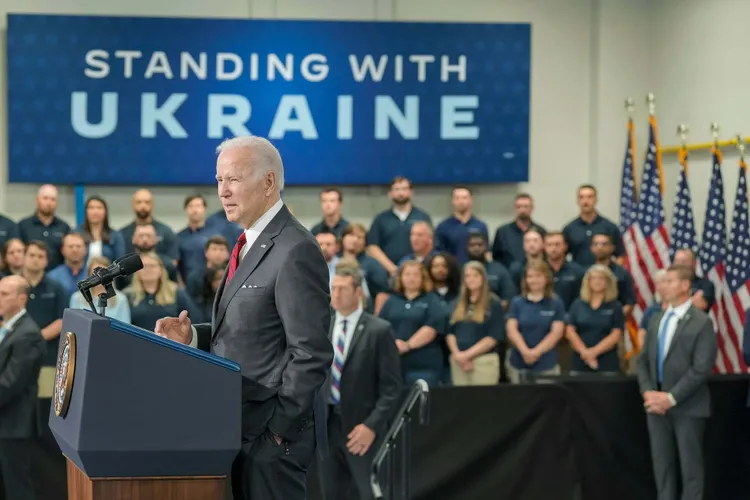 Washington, încă trei miliarde pentru Kiev (sursa: Facebook/The White House)