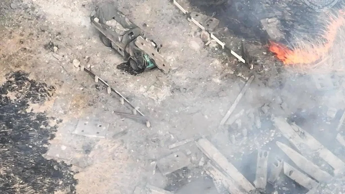 Convoi rusesc distrus în Harkov (sursa: Twitter/@EuromaidanPress)