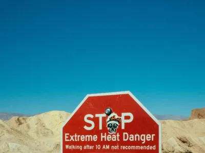 Producătorii de combustibili fosili amplifică canicula (sursa: Pexels/Athena Sandrini)