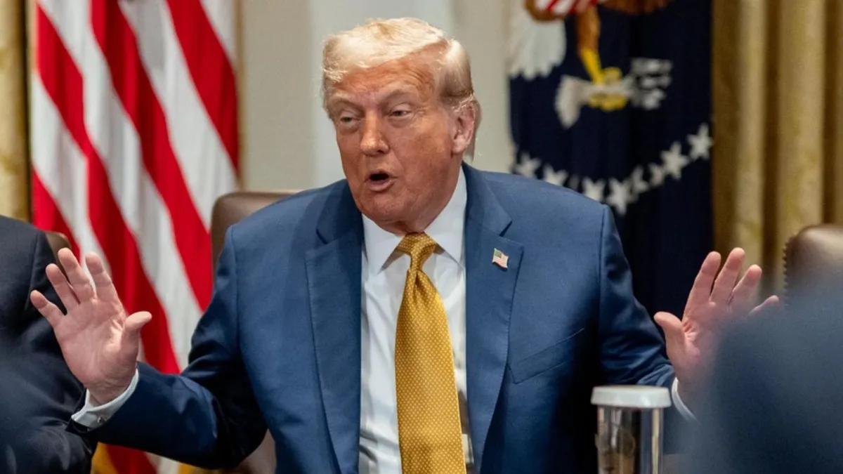 Trump impune taxe vamale pentru Europa (sursa: Facebook/The White House)