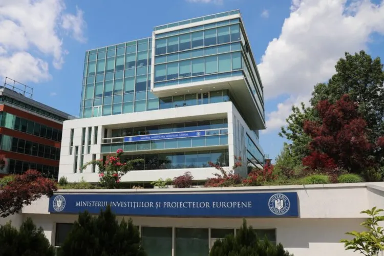 Ministerul Proiectelor Europene are 84 de mașini și plătește chirii de trei milioane de euro pe sedii Foto: MIPE