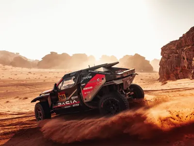 Dacia intră în istoria Raliului Dakar (sursa: Facebook/The Dacia Sandriders)