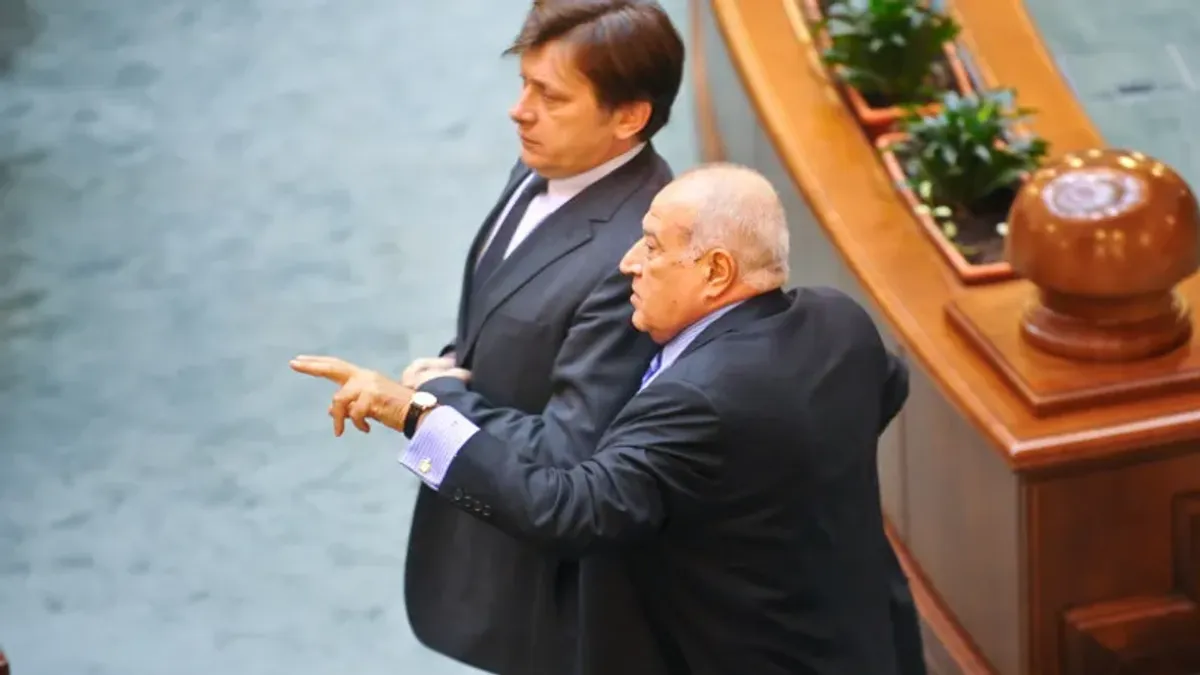 BEC nu l-a pedepsit pe CTP fiindcă a scris „Votez Crin Antonescu” Foto: Digi 24