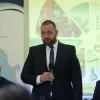 „Dacă plătiți 100 de lei pe un sandviș, o apă și o cafea pe aeroportul Otopeni, să știți că 80% se duce la stat” - antreprenorul Răzvan Pașcu