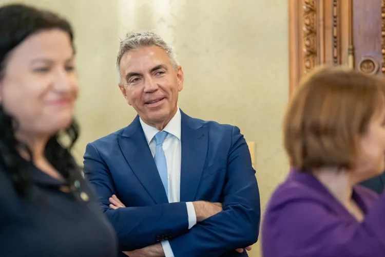 Anastasiu și Dogioiu au mințit: DNA le infirmă declarațiile Foto: Facebook