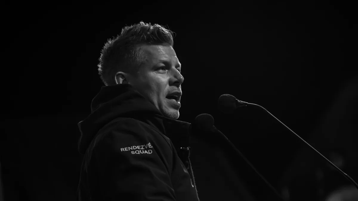 Orbán, distrus la vot, l-a felicitat telefonic pentru victorie pe Péter Magyar, liderul Tisza (sursa: Facebook/Péter Magyar﻿)